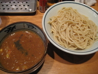 「辛つけ麺 大盛り[850円]」@月と鼈の写真