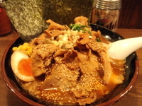 「特製味噌ラーメン（野菜増し）肉増量」@ゴリラーメンの写真