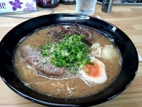 「豚骨ラーメン￥700 バリカタ」@豚骨ラーメン 新井商店の写真