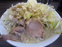 「ラーメン700円（全部増し）」@SHINOBIRIKAの写真