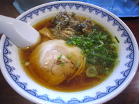 「烏骨鶏醤油肉ラーメン」@烏骨鶏ラーメン 龍の写真