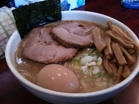「魚介そば 750円+ 特製150 +大盛り100円」@麺家 一鶴の写真