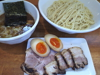 「つけ麺（醤油）チャーシュー+味玉」@自家製麺 ラーメン慶の写真