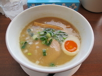 「まろやかしょうゆ」@麺屋 レノンの写真