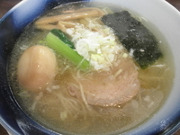 「あっさり塩らーめん+あじ玉 「700円+100円」」@麺屋 みらい 69'の写真