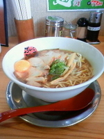 「肉玉子入り中」@徳島中華そば ふく利 タクト店の写真