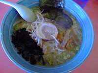 「らーめん（麺硬め）+大盛（2玉）」@ラーメンショップ 東大室店の写真