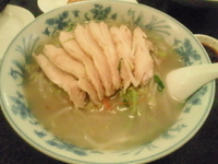 「鶏肉塩ラーメン（780円）」@中華料理 佳佳苑の写真