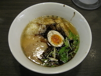 「香味徳ラーメン（黒）:700円」@牛骨ラーメン 香味徳の写真