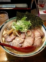 「チャーシューめん+味玉」@らぁめん 葉月の写真