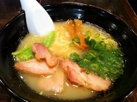 「鶏白湯ラーメン」@支那そば きび 桃太郎外伝の写真