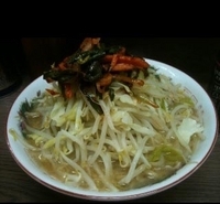 「小ラーメン（650円）+ニラキムチ（80円）」@ラーメン二郎 横浜関内店の写真