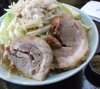 「小らーめん（野菜増し増し・全増し）+魚粉」@ラーメンかじろうの写真