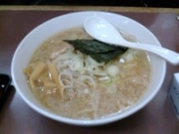 「ランチ（ハッスルラーメン+ギョーザ3個+明太子飯）￥860円」@ハッスルラーメンホンマ 錦糸町店の写真