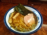 「醤油ラーメン（昼のみ）」@つけ麺 目黒屋の写真