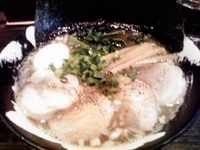 「らーめん（全部のせ）」@麺者 すぐれの写真