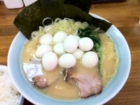 「味噌ラーメン+うずら×2」@爛々亭 大曽根店の写真