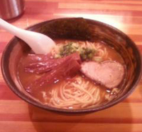 「ラーメン（中盛）750円」@瞠 池袋店の写真