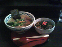 「塩らーめん 鯛（680円）+チャーシュー飯（315円）」@めん処 しかたの写真