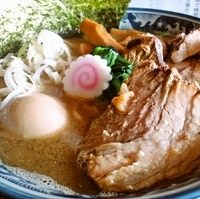 「ニボ中華そば（大盛り）+特製+乱切りチャーシュー」@中華そば 旋の写真