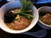 「塩ラーメン（大盛り）+ツナマヨ飯（日替わりランチセット￥850）」@富志夢の写真