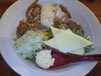「まぜそば+チーズ+まかない飯」@つけ麺 R&Bの写真