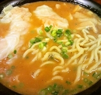 「「濃厚鶏白湯」 海老雲呑麺（790円）」@広州市場 西新宿店の写真