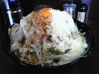 「小+汁無し+チーズ・全部」@ラーメン二郎 めじろ台法政大学前店の写真