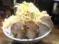 「小豚」@ラーメン二郎 新小金井街道店の写真