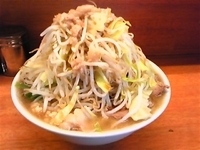 「小豚・全部」@ラーメン二郎 立川店の写真