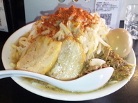 「ラブメン小+豚増し+味玉」@音麺酒家 楽々の写真