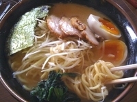 「味噌たくみラーメン 970円」@横浜家系ラーメン たくみ家の写真