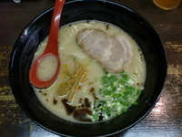 「豚骨らーめん（￥680）」@究極豚骨 豚野郎の写真