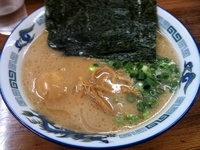 「とんこつ醤油ラーメン+味玉+替え玉（￥650+￥80+￥150）」@野永やの写真