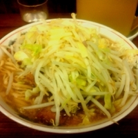 「小豚（野菜+にんにく少し）」@ラーメン二郎 品川店の写真