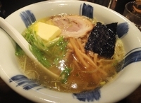 「塩らーめん+バター 【700円+100円】」@ラーメン食堂 粋な一生の写真