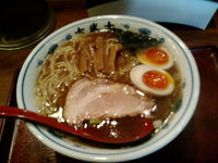 「ラーメン（中盛）」@麺処 古武士 新宿西口小滝橋通り店の写真