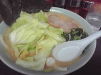 「醤油ラーメン（好みなし）+特盛+麺増し+キャベツ+ライス」@壱七家 本厚木店の写真