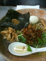 「塩ラーメン カキだし」@覆麺 智の写真