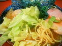 「ラーメン+味玉+キャベツ（￥630+￥60+￥70）」@家系総本山 ラーメン吉村家の写真