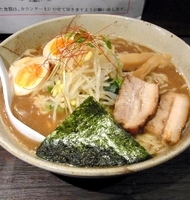 「吹上ラーメン（大盛り）」@つけ麺 らーめん 研究所の写真