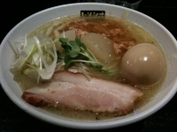 「トリシオブットイメン味玉のせ 850円+ニンニク20円」@トリシオブットイメン 井の庄の写真