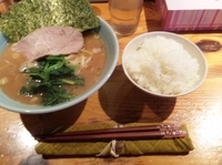 「のりラーメン麺カタメライス【700円】」@横浜ラーメン 武蔵家 大井町店の写真
