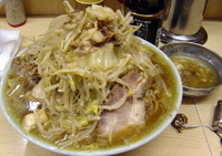 「国産豚メン1000円（ヤサイ、アブラ）」@ラーメン富士丸 北浦和店の写真
