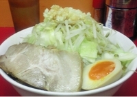 「中ラーメン （ 野菜、にんにく ）」@モッコリ豚の写真