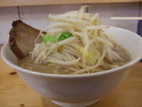 「らーめん+野菜ニンニク」@らーめん 影武者 外伝の写真