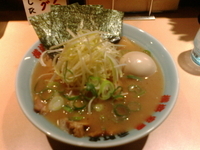 「ネギチャーシューメン」@横浜家系 元町家の写真