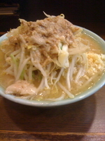 「小ラーメンヤサイニンニクアブラ」@ラーメン二郎 池袋東口店の写真