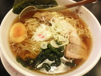 「新潟ラーメン+大盛（225g） 「500円」」@麺や 寿楽の写真