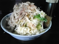 「小ラーメン全マシマシ」@ラーメン二郎 めじろ台法政大学前店の写真